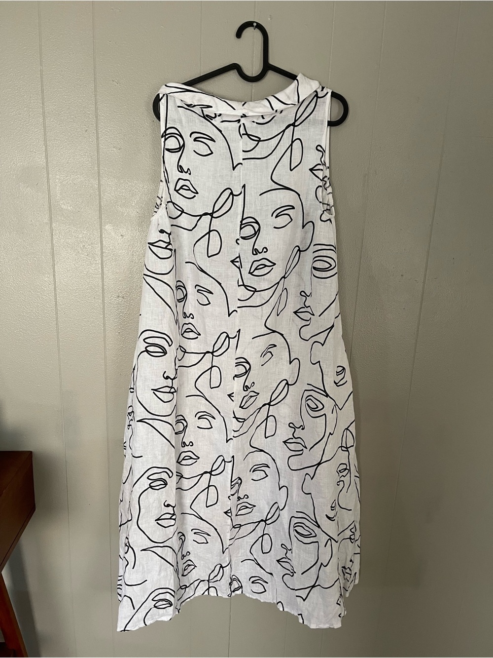 Sleeveless Linen White Graphic Face Print Dress - Picture 2 of 10